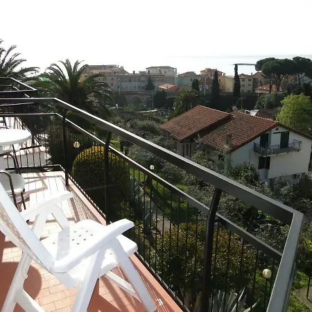 La Carruba Hotel apartamentowy Diano Marina