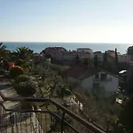 La Carruba Apartmanhotel 4*