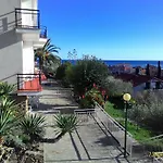 Apartmanhotel La Carruba