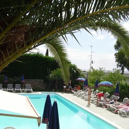 La Carruba Apart Otel