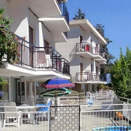 Apart Otel La Carruba