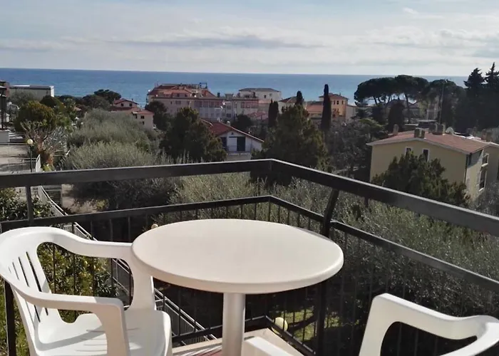 La Carruba Apartahotel Diano Marina